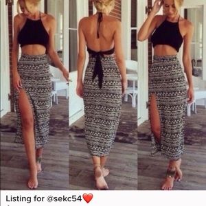 Maxi skirt with side slit